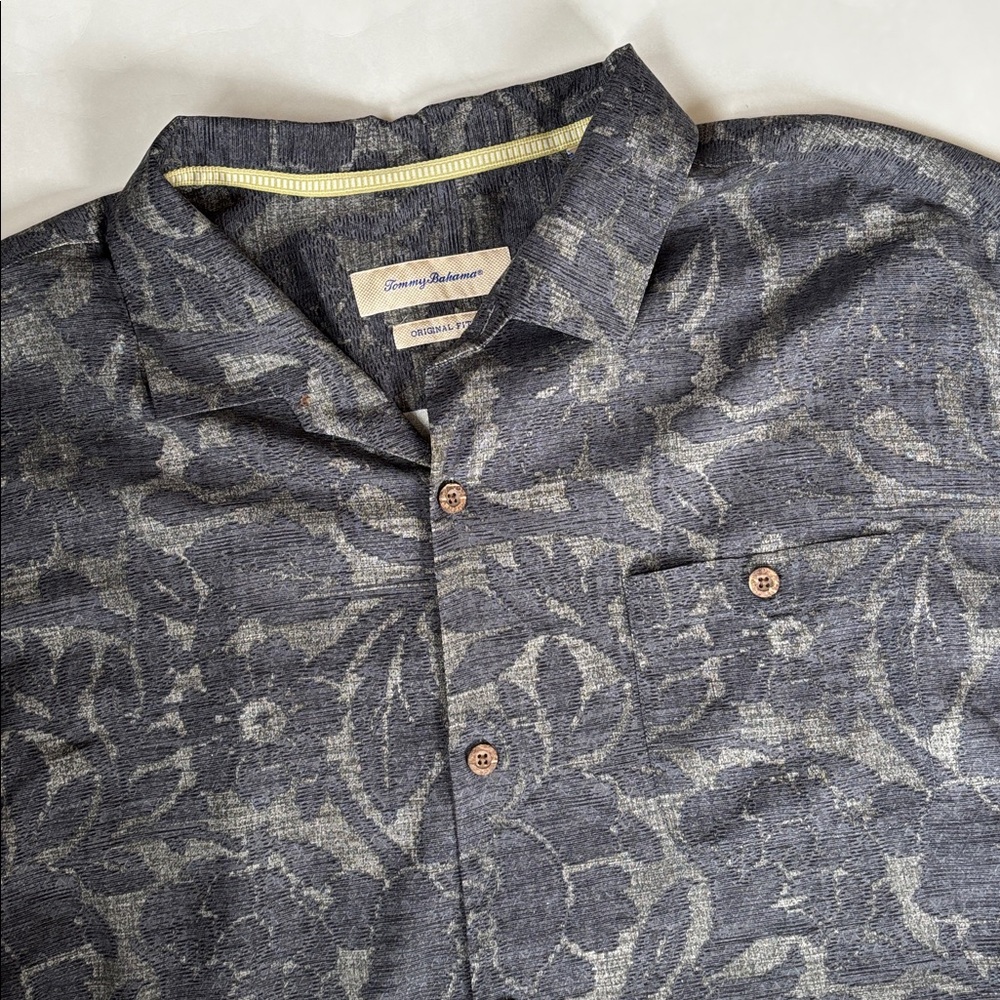 Tommy Bahama Hawaiian Gray Green Floral Silk‎ Short Sleeve Button Shirt Mens XXL
